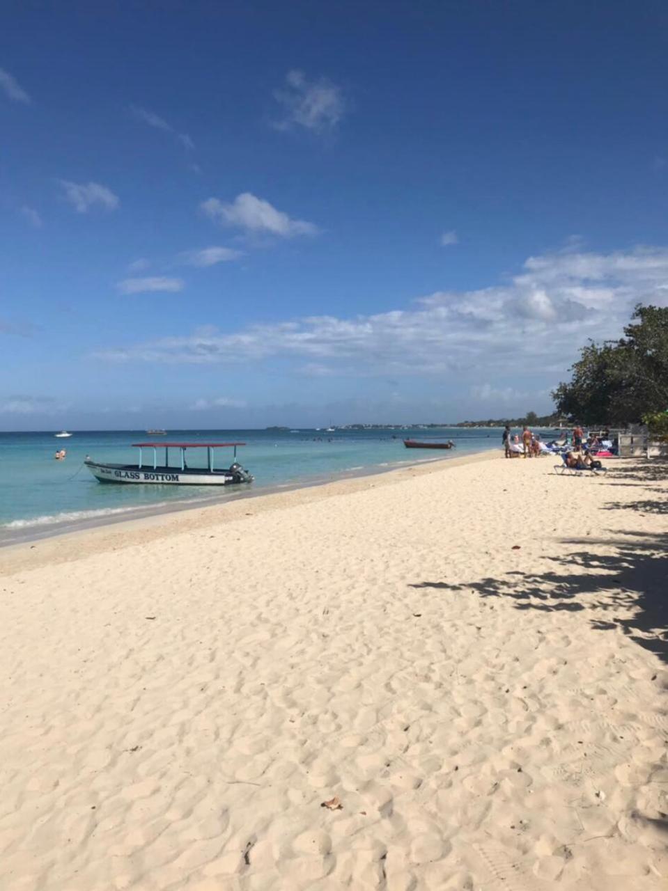 Seascape Apartments Negril Buitenkant foto